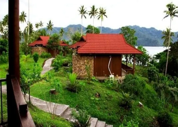 Black Sand Dive Retreat
